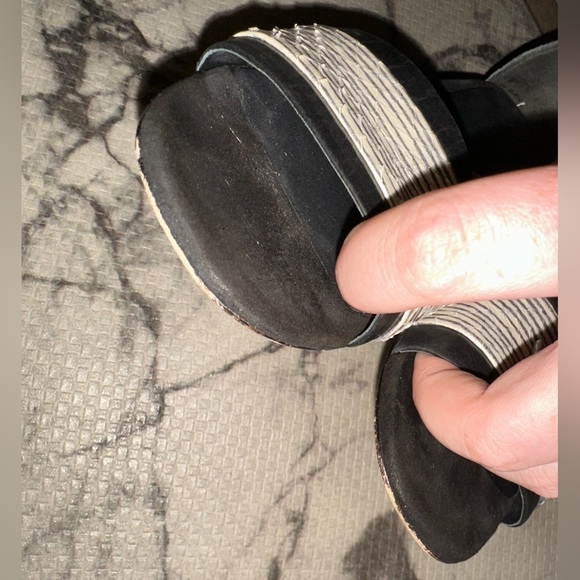 VINCE vero cuoio women’s snake print striped black low block heels 6.5 - Picture 12 of 13